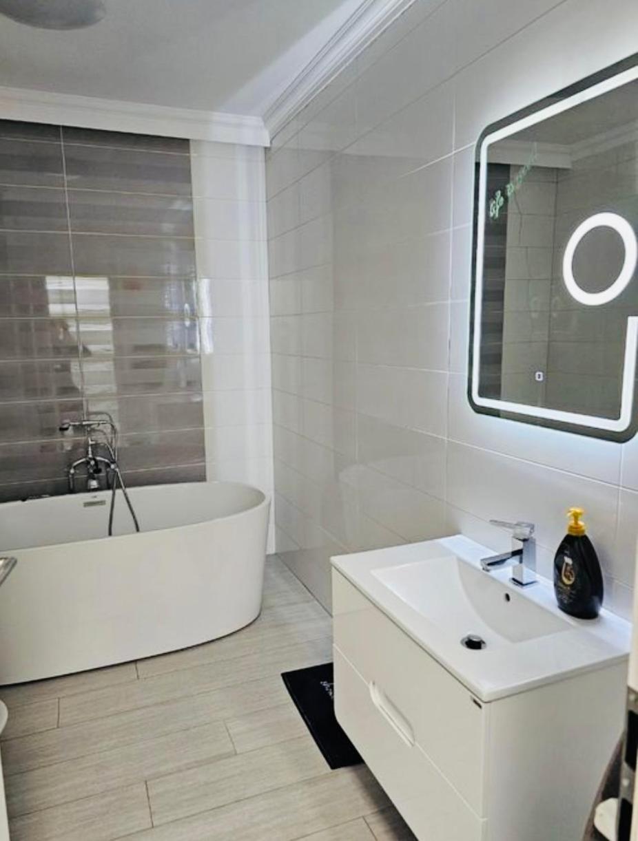 Апартаменти Segovia Apartament 2 Брашов Екстер'єр фото